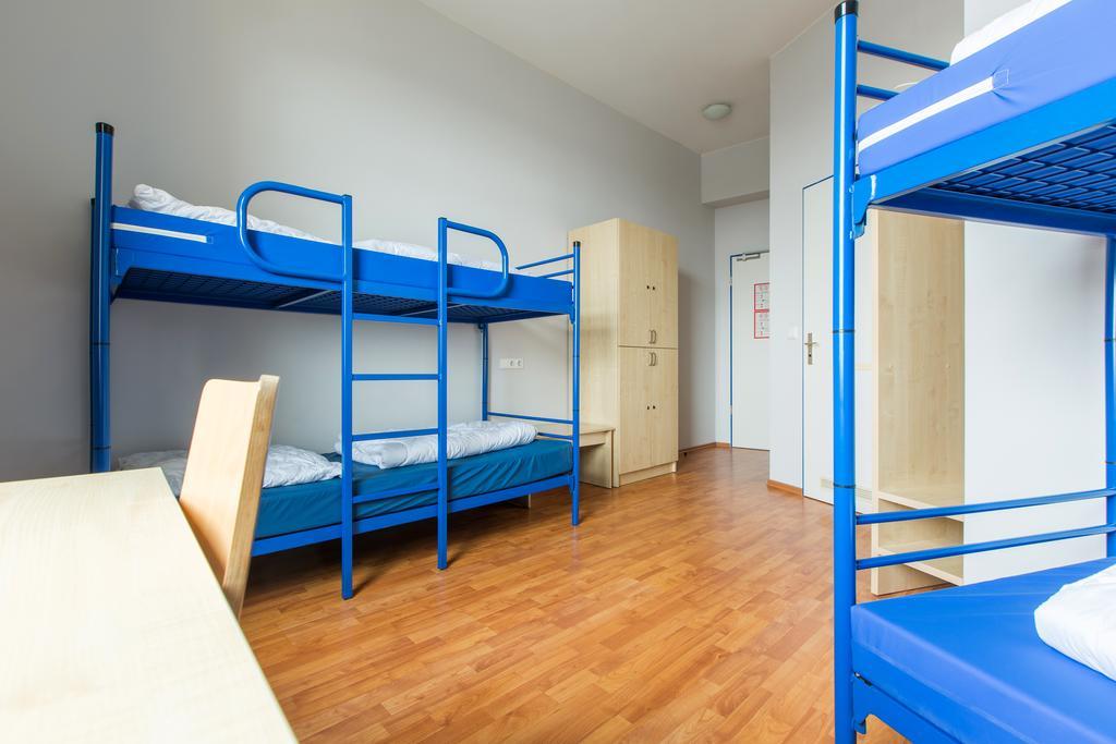 A&O Wien Stadthalle Δωμάτιο φωτογραφία